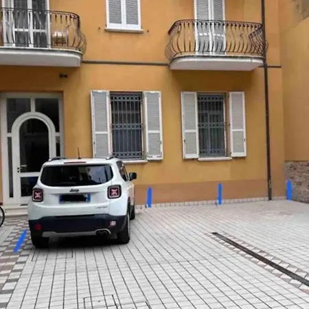 La Casa Di Piazza Baracca Con Posto Auto